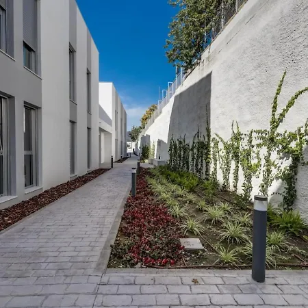 Charming 3br With Panoramic Views Апартаменты