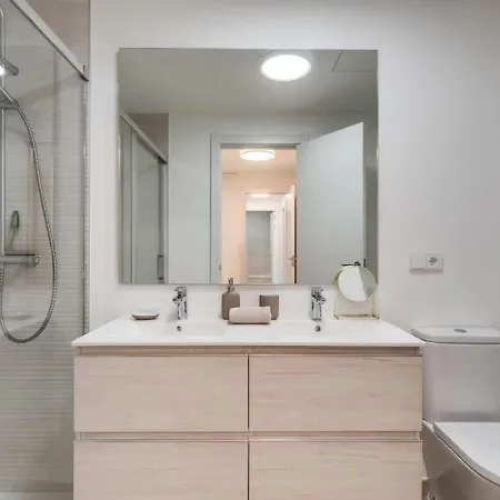 Charming 3br With Panoramic Views דירה אסטפונה