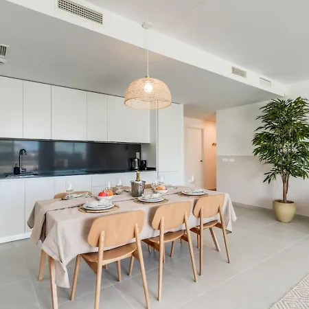 Charming 3br With Panoramic Views אסטפונה