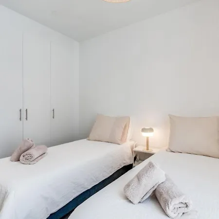 Charming 3br With Panoramic Views Апартаменты *