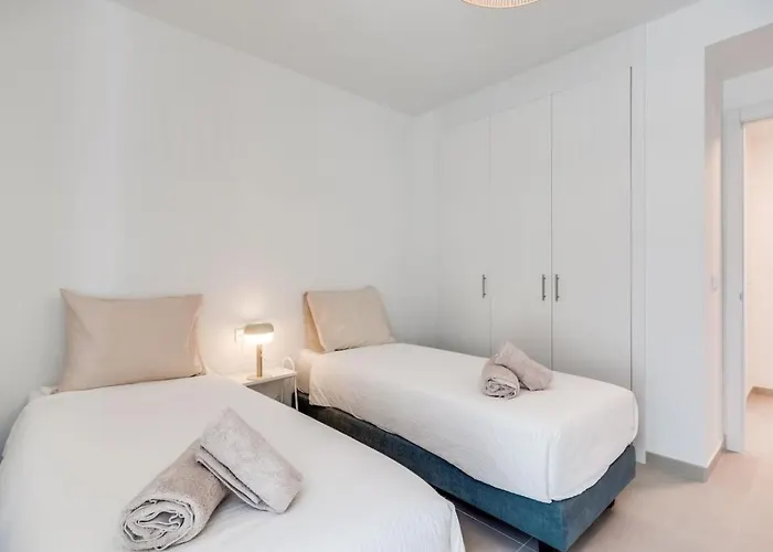 Charming 3br With Panoramic Views Lejlighed