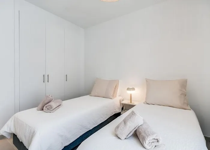 Charming 3br With Panoramic Views Lejlighed *